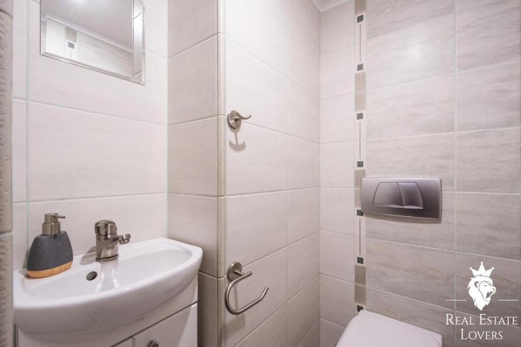 Warsaw Garden Apartment 70M2 Exterior photo